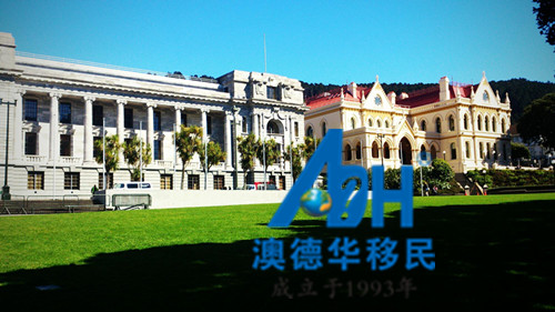 经济总量位居世界第二 英文_世界第二大经济体(3)