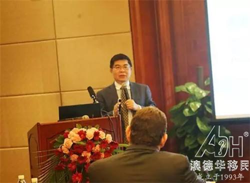 德华董事长_德华痛苦面具
