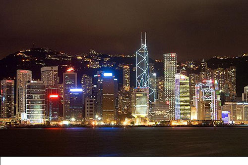 香港投资移民申请人是否必须全家办理第三国身份？