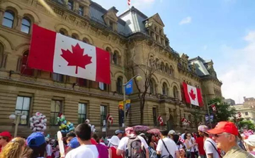 【喜讯】加拿大移民局：快速通道申请移民缩至60天！
