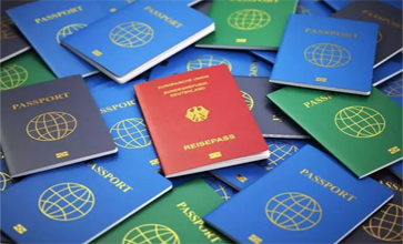  为什么全世界的护照以红绿蓝为主？有关护照的那些“小秘密”