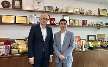 「马耳他移民」合作律所首席律师Charlon 一行到访澳德华,并进行深度对话!