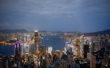 「香港移居」优才、高才通、3000万投资移民：企业主拿香港身份的一张决策表